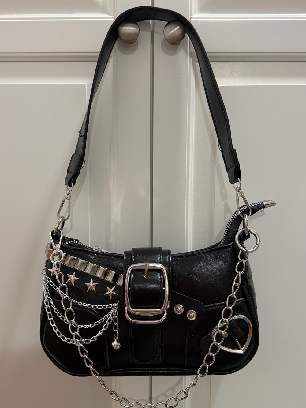 Black Chain-Detail Shoulder Bag